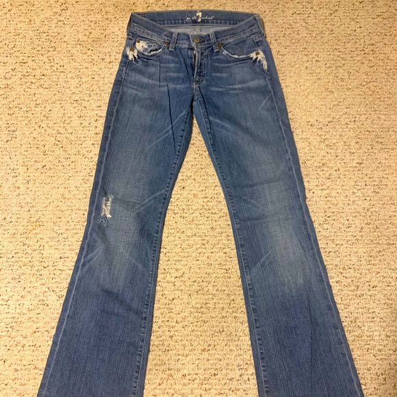 NWOT - 7 For all Mankind flare Jeans! - Picture 2 of 4